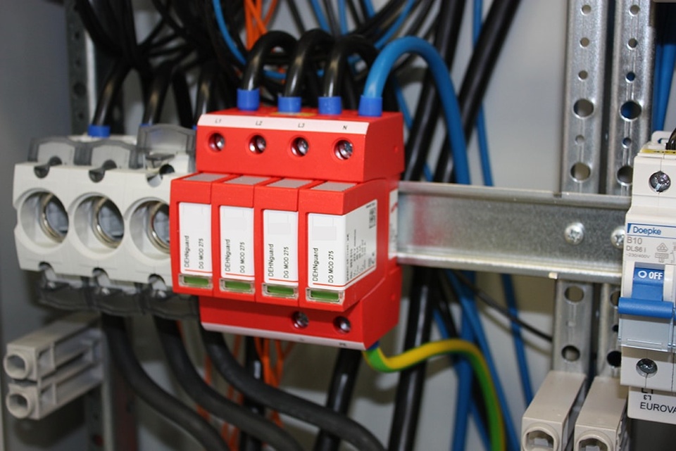 U berspannungsschutz bei ECF-Reko-GmbH in Chemnitz